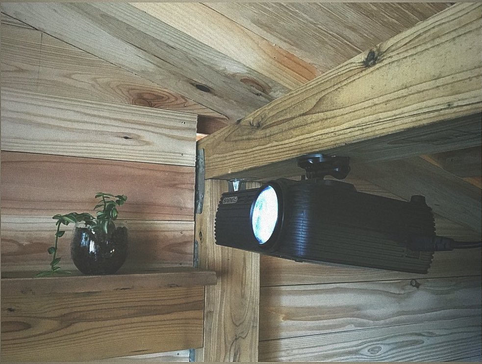 プロジェクター